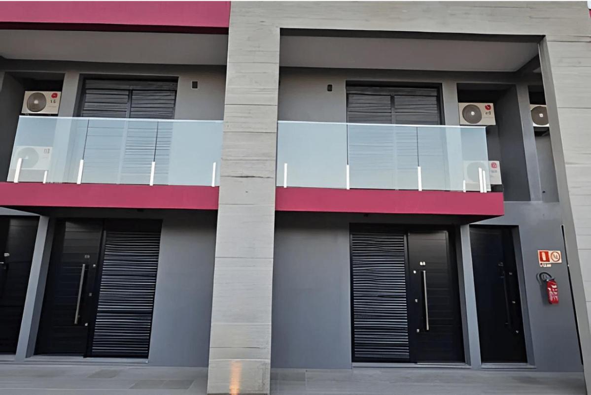 Studios Exclusivos Em Frente A Fundaparque, Em 本图贡萨尔维斯 外观 照片