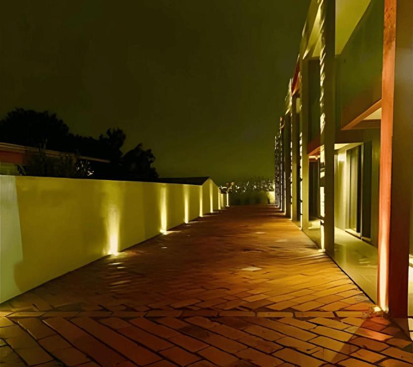 Studios Exclusivos Em Frente A Fundaparque, Em 本图贡萨尔维斯 外观 照片